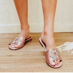 NIB Lulu’s Thyyla Pink Satin Rhinestone Slide Sandals 5.5